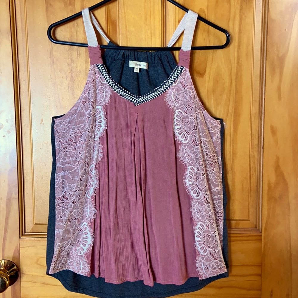 Women’s lace tank top